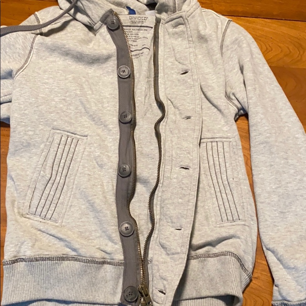Divided H&M sweater - Picture 3 of 3